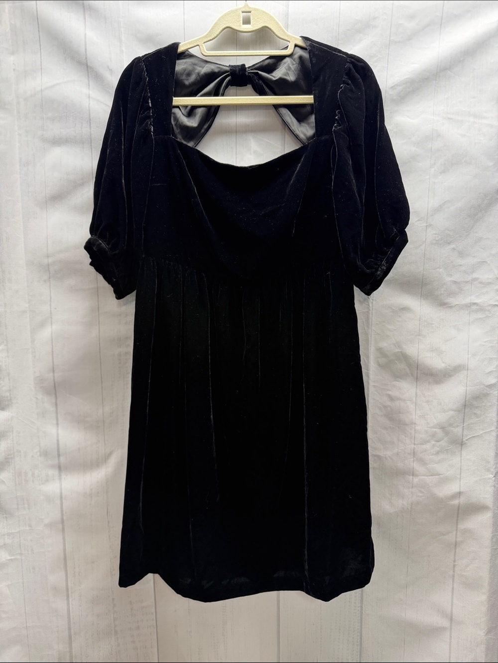 Modcloth Black Softly Sumptuous Short Sleeve Velvet Babydoll Dress Size 4